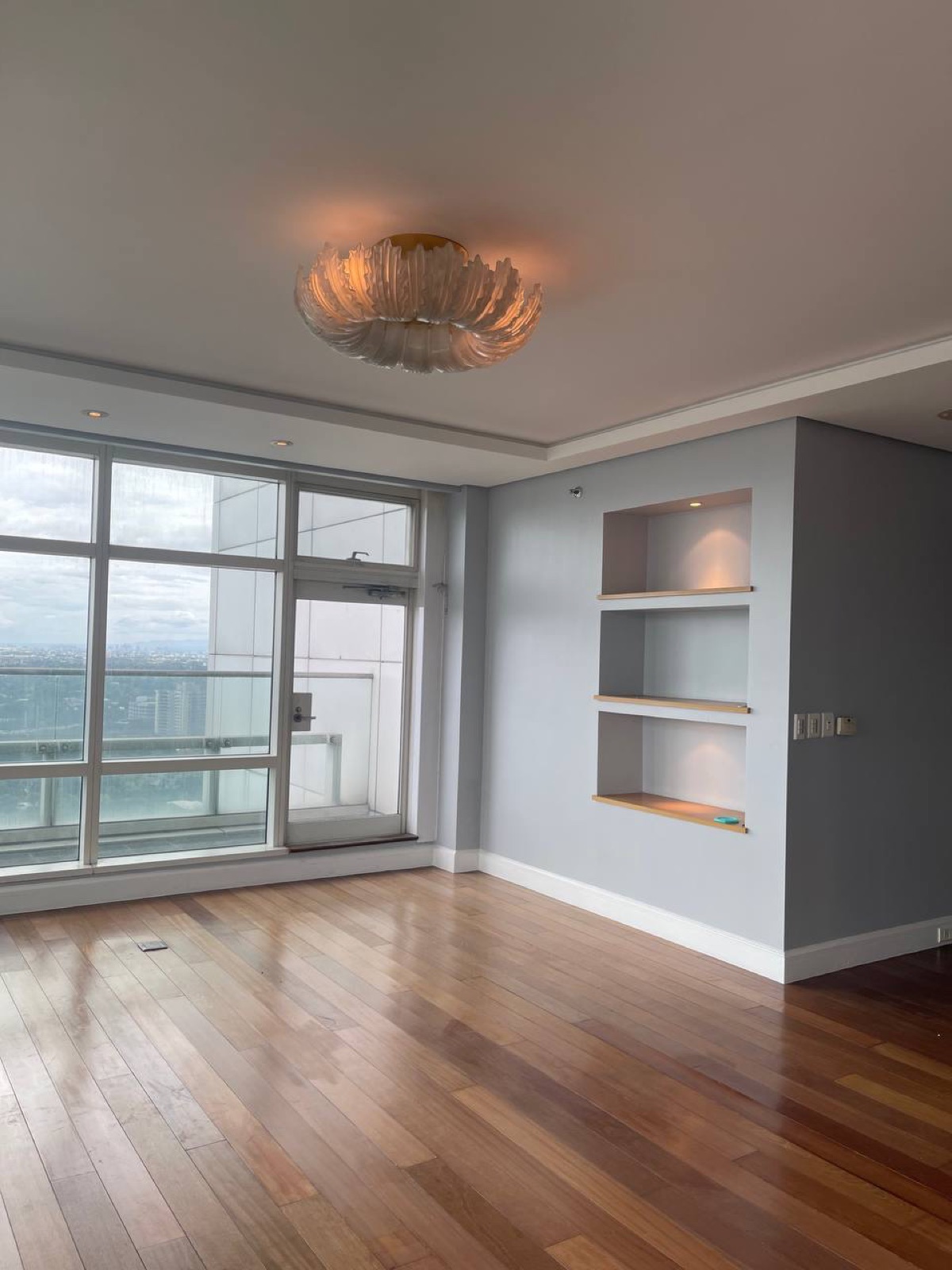For Sale 3 Bedroom in One Roxas Triangle, Makati City, photo 10 of 17
