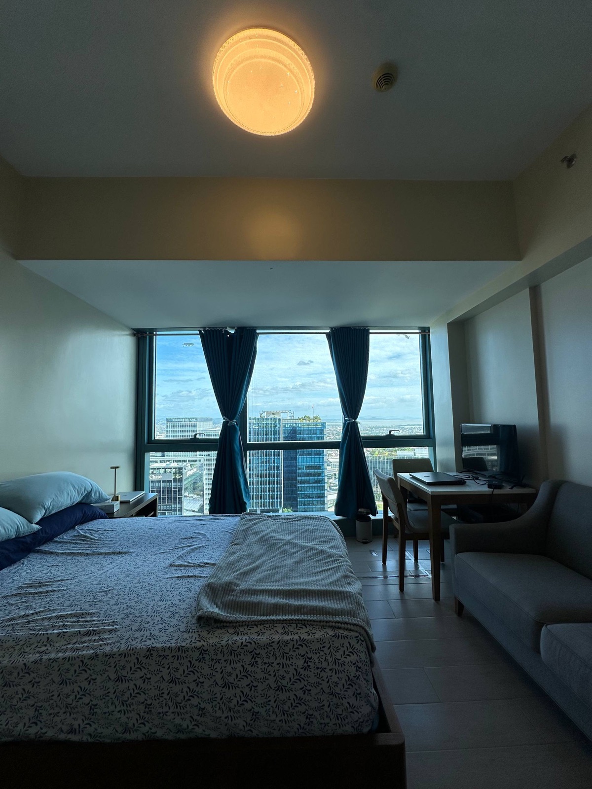 For Sale 1 Bedroom in One Uptown Residences, Taguig City, photo 13 of 17