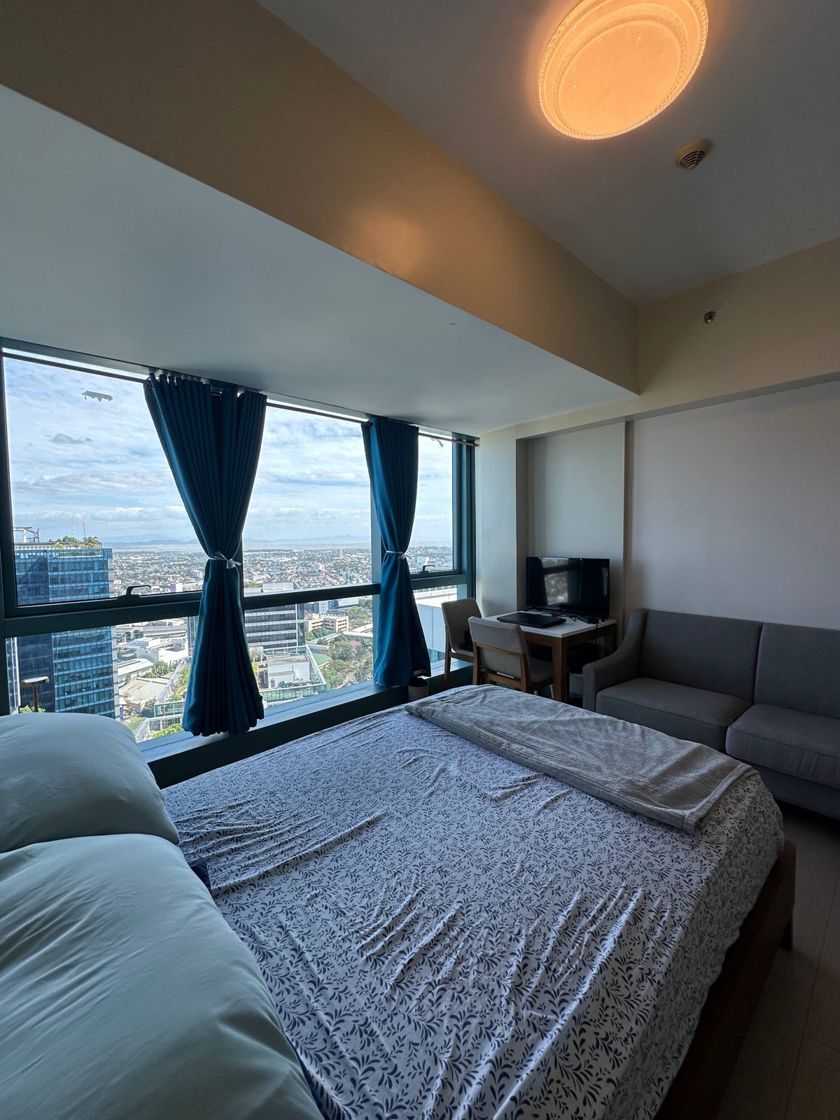 For Sale 1 Bedroom in One Uptown Residences, Taguig City, photo 15 of 17